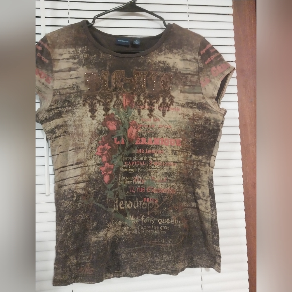 Womens/Juniors cap sleeved graphiti shirt by Westbound